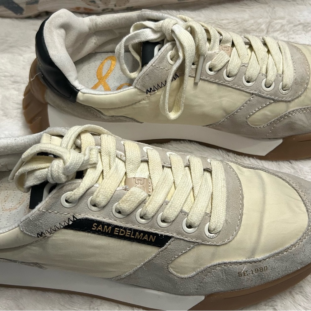 Women’s Sam Edelman Layla Sneaker Cream Multi Color Size 10M